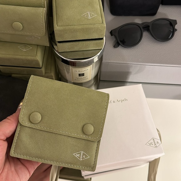 (SOLD) Van Cleef & Arpels Vintage Alhambra Pendant Rose Gold Necklace - Picture 7 of 14